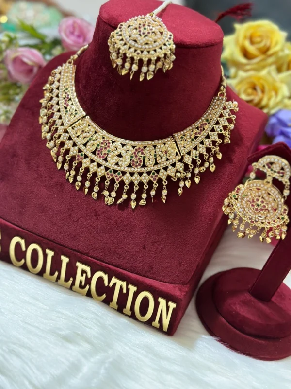 Graceful Gold Choker Set