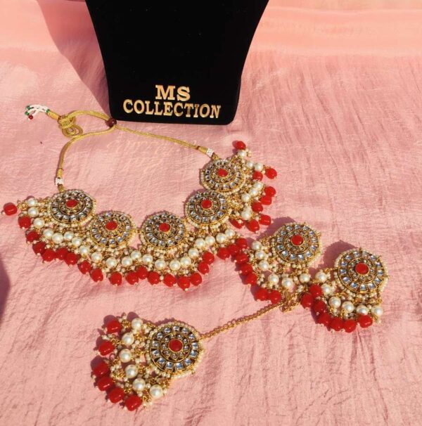 red kundan set