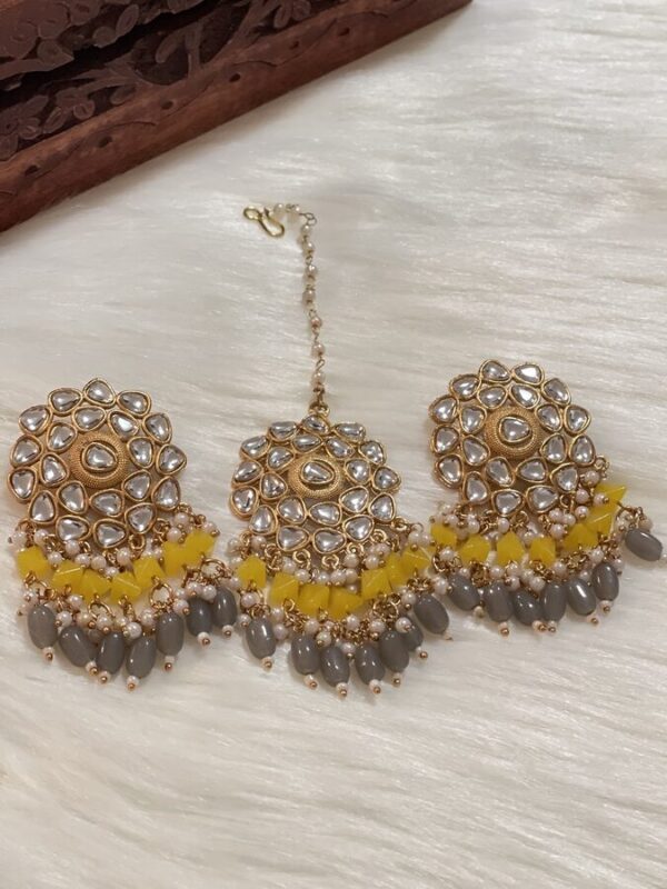 yellow-grey beads