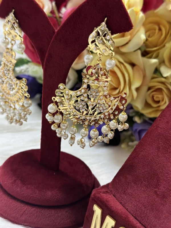 Attractive Jadau Beaded Earrings