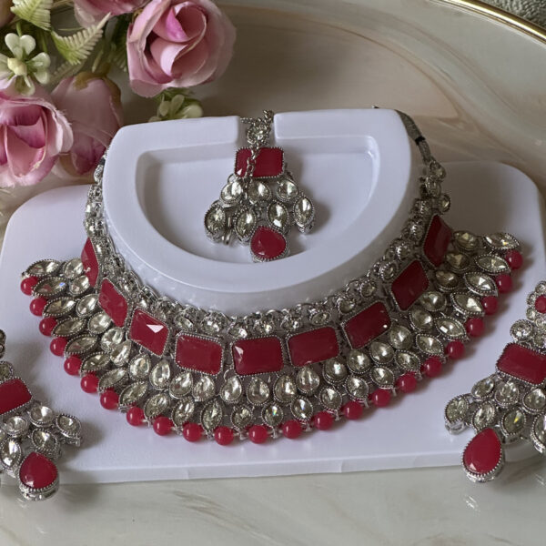 Magenta Polki Necklace Set