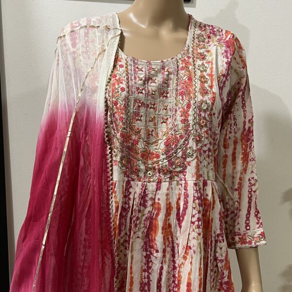 Rose Pink Pleated Thread Work Nyra Suit