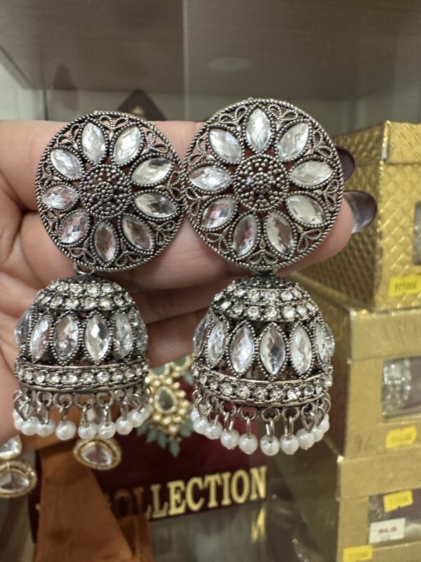 kundan-oxidised-jhumki